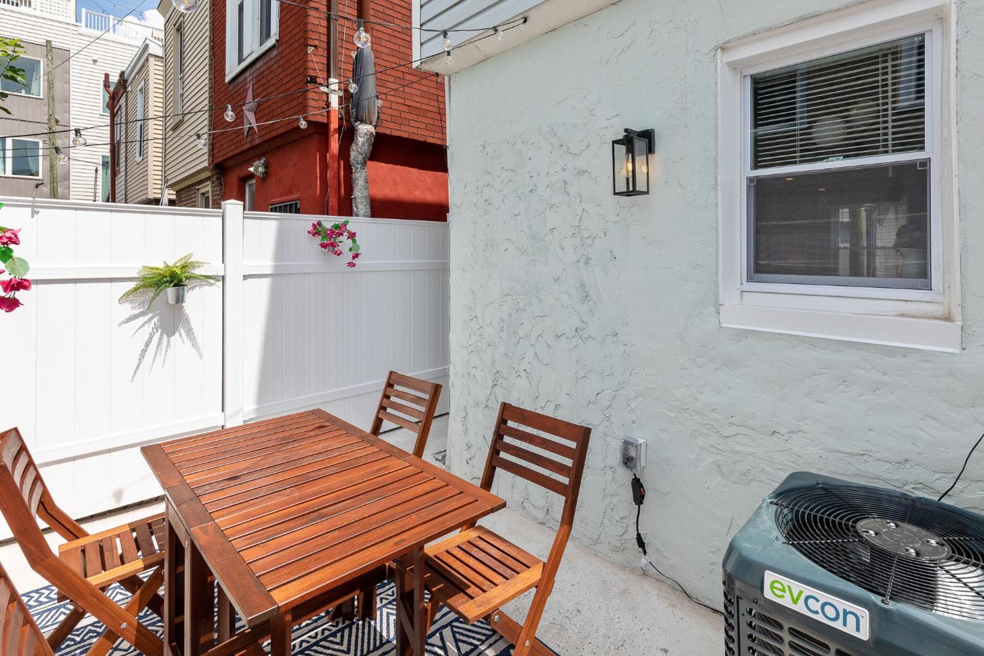Kid-Friendly Fishtown Family Retreat With Game Room フィラデルフィア エクステリア 写真